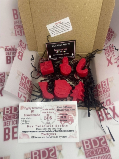 Red Christmas Wax Melts x6