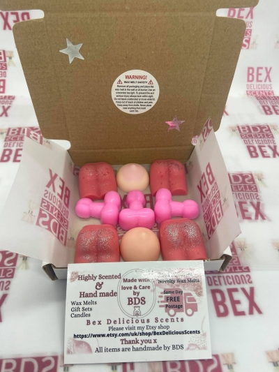 Knobs Arses Tits x9 Wax Melts